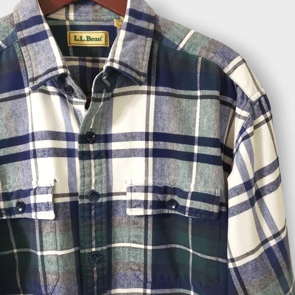 LL Bean Mens Chamois Green Plaid Flannel Button Up Shirt Sz XLT Pockets Rugged - Picture 2 of 11